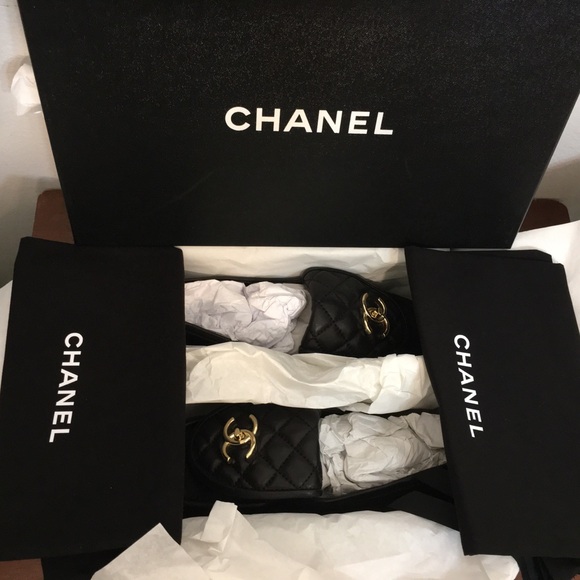 Chanel Quilted Flap TurnLock CC Gold Logo Loafer. Size 37C . Serial No DG36646 - Picture 1 of 16